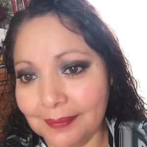 Meet your Posher, Josefina